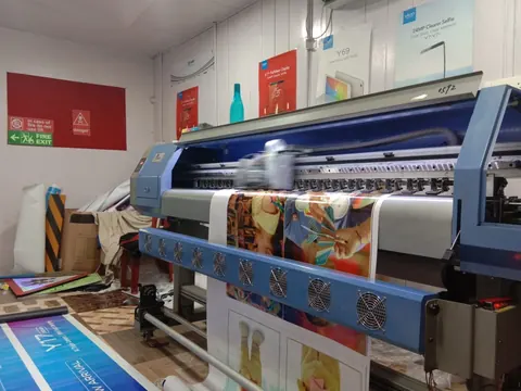 Large-format printer producing flex prints